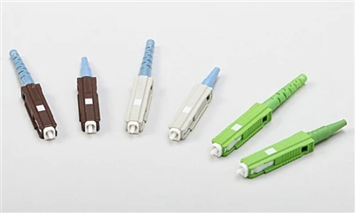 Lär alla hur man använder fiberoptiska snabbkopplingar