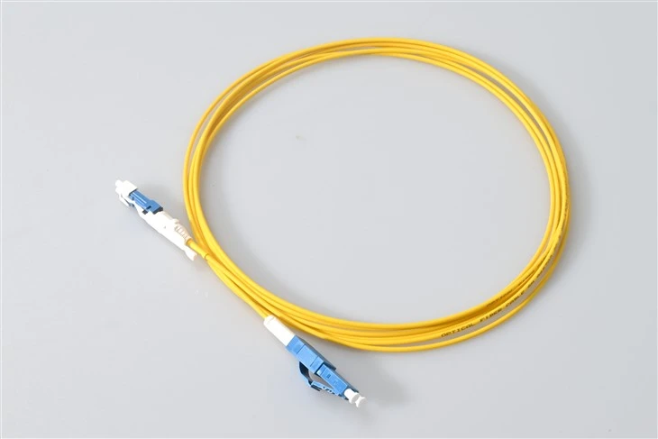 Fiberoptisk patchkabel Lc Uniboot