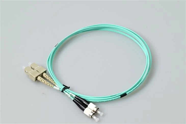 Fiberoptisk SC FC Patchkabel MM DX
